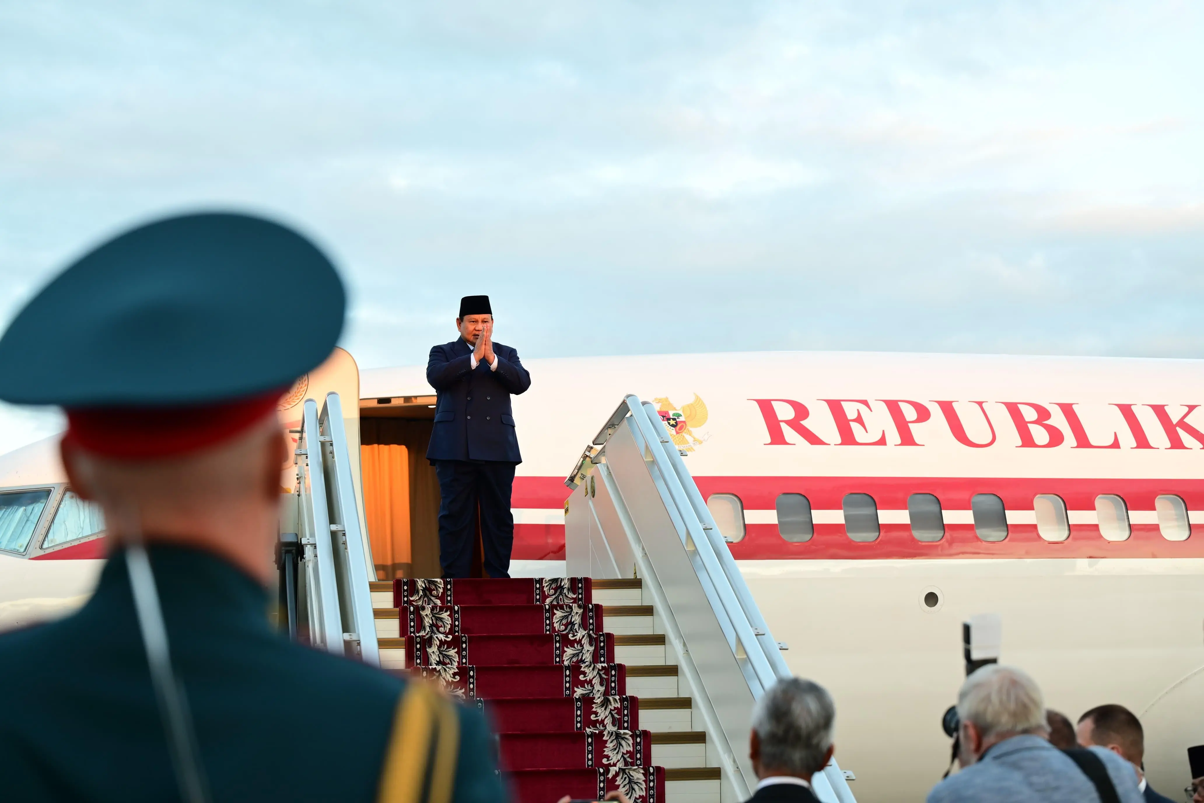 Usai Kunjungan Kenegaraan ke St. Petersburg, Presiden Prabowo Bertolak Kembali ke Tanah Air
