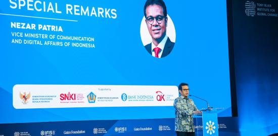 Wamenkomdigi Nezar Patria: Teknologi Harus Jadi Penghubung untuk Inklusi Keuangan