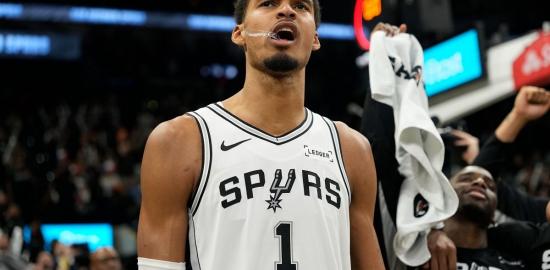 Spurs Tumbangkan Grizzlies 111-101 Meski Tanpa Wembanyama