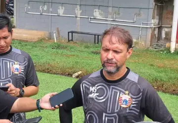 Pelatih Persija Waspadai Persis Solo Jelang Laga BRI Super League 2025/2026
