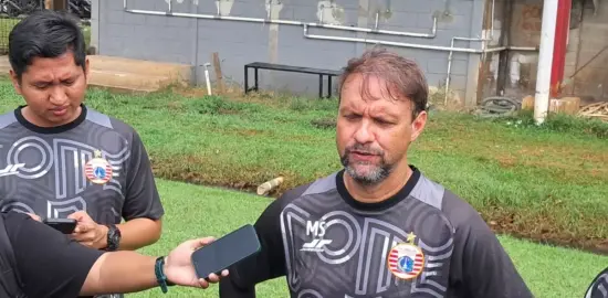 Pelatih Persija Waspadai Persis Solo Jelang Laga BRI Super League 2025/2026